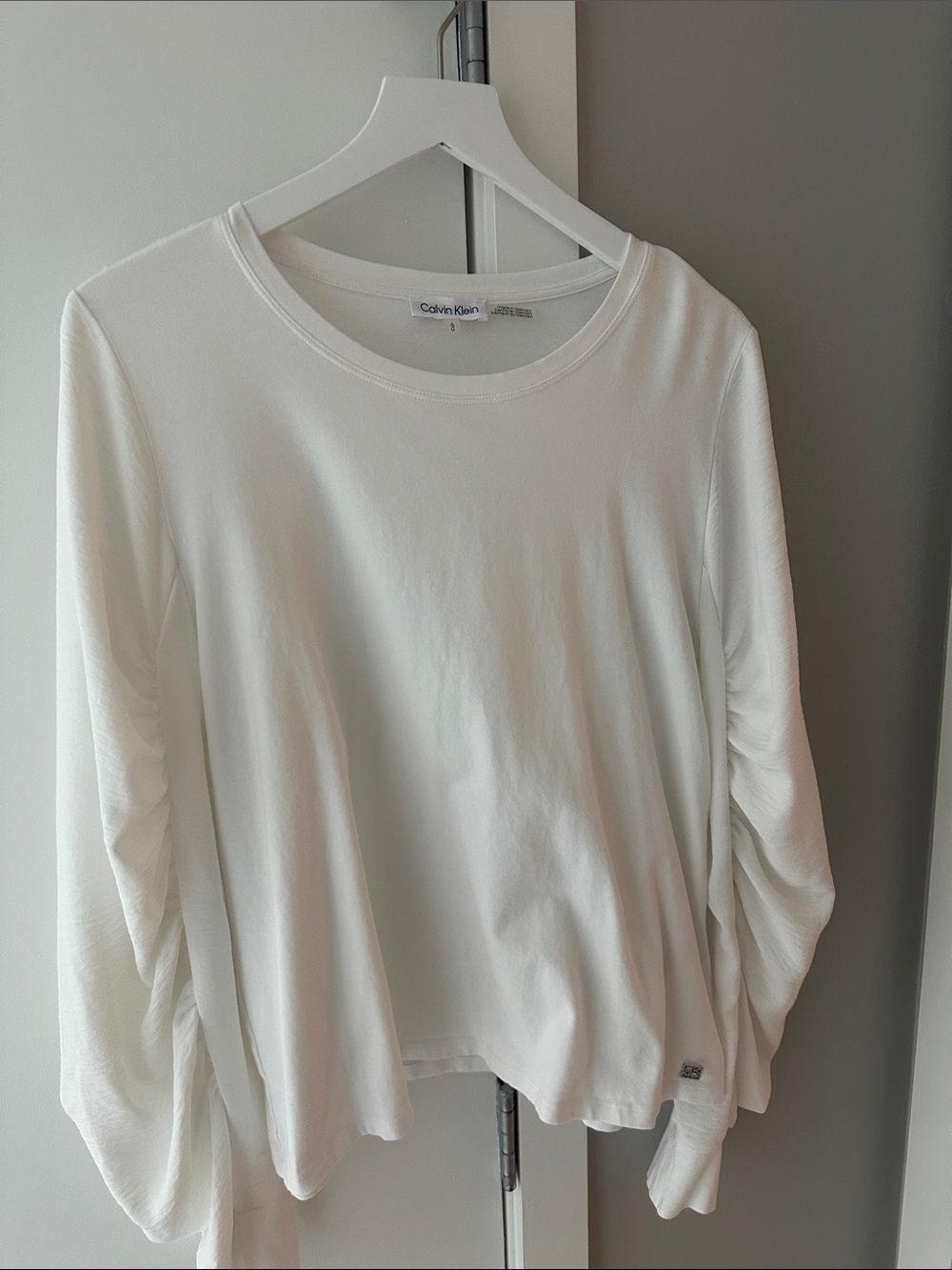 Calvin Klein White Long-Sleeve Ruched-Sleeve Crew Top